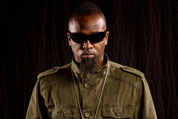 Tech N9ne live