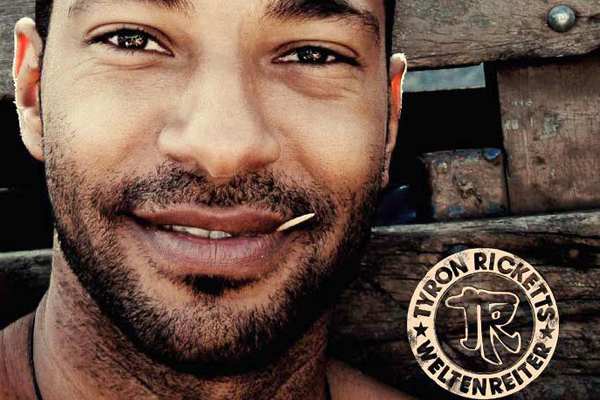 Tyron Ricketts - Wellenreiter