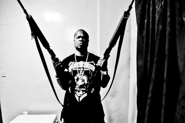 Xzibit feat. E-40 - »Up Out The Way«