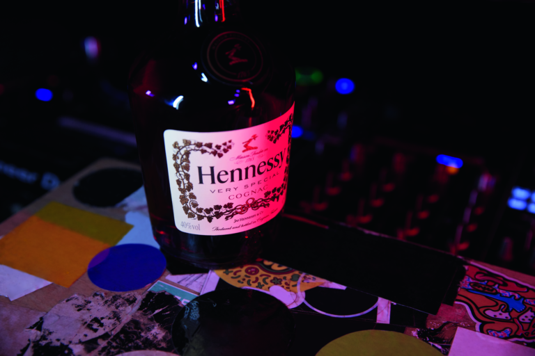 Wie wurde Hennessy zum Lieblingsdrink von Straßenrap weltweit? // Advertorial