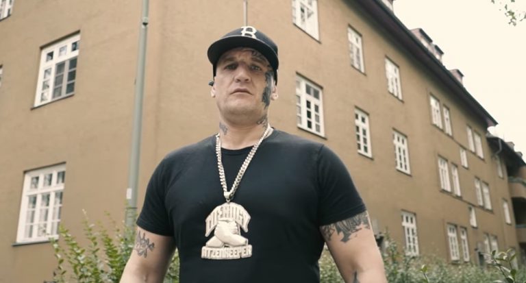 MC Bogy bei Germania: »Ich hab alle Leben schon durchgelebt« // Video